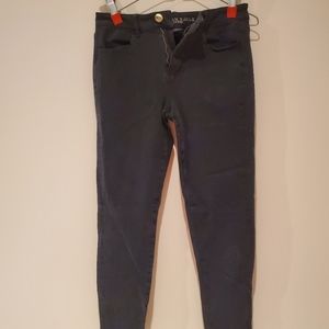 Black AE Skinny Jeans